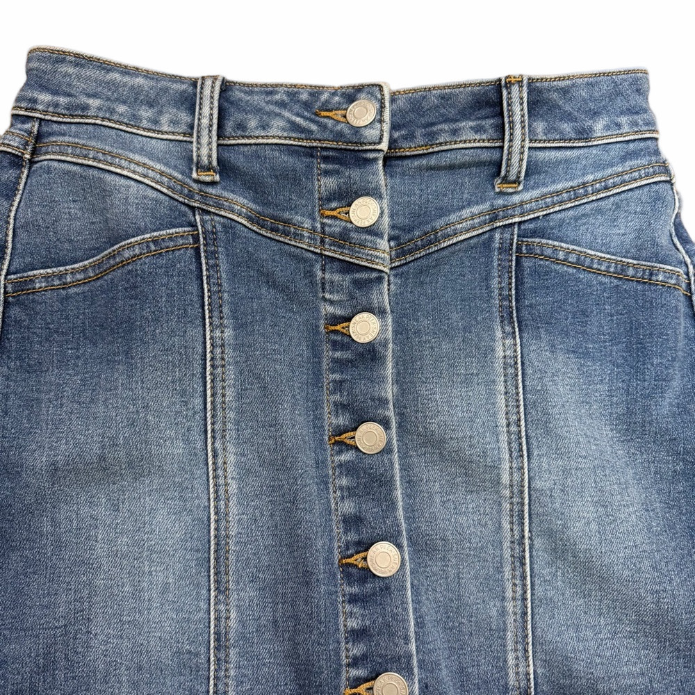 Sneak Peek Blue Denim Buttoned Skirt Size Small - Picture 4 of 14